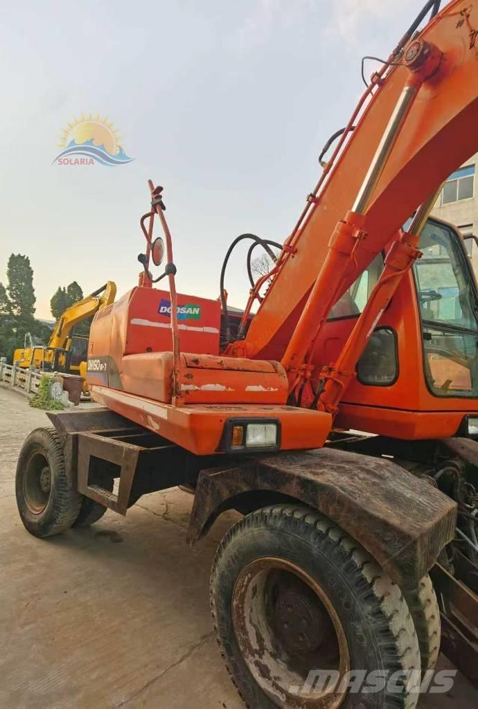 Doosan DH 150 W-7 Ekskavatori uz riteņiem