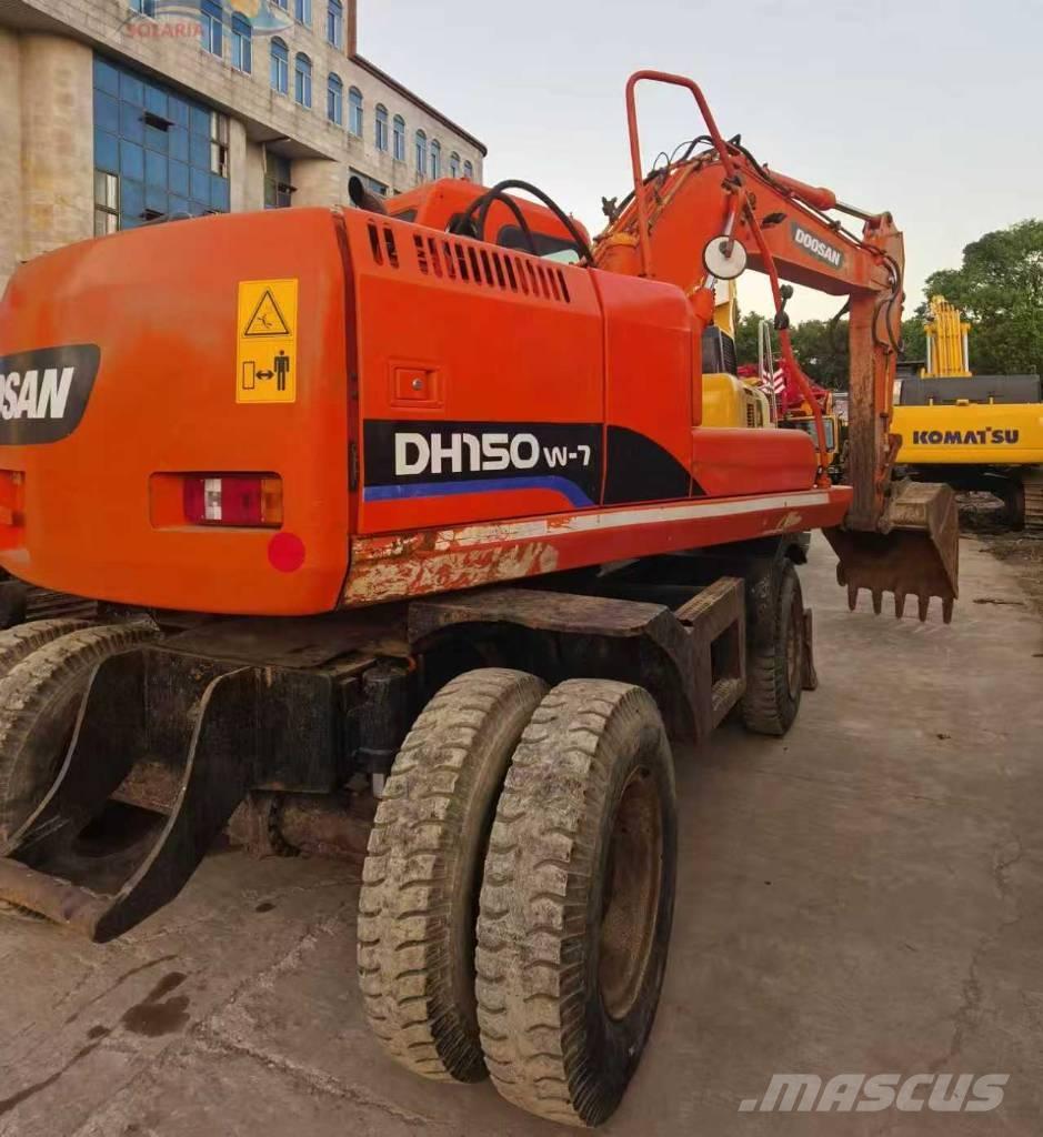 Doosan DH 150 W-7 Ekskavatori uz riteņiem