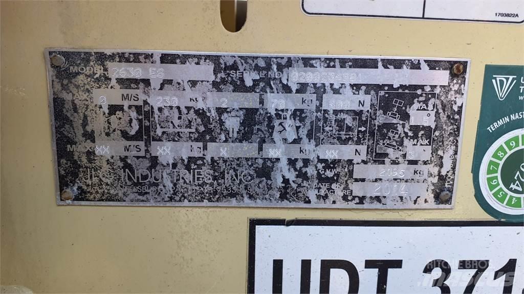 JLG 2630ES Šķerveida pacēlāji