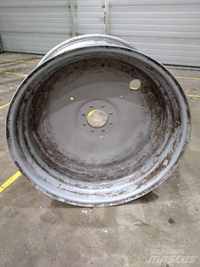 Massey Ferguson 7718 Riepas, riteņi un diski