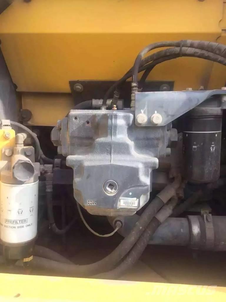 Komatsu pc200-7 Kāpurķēžu ekskavatori