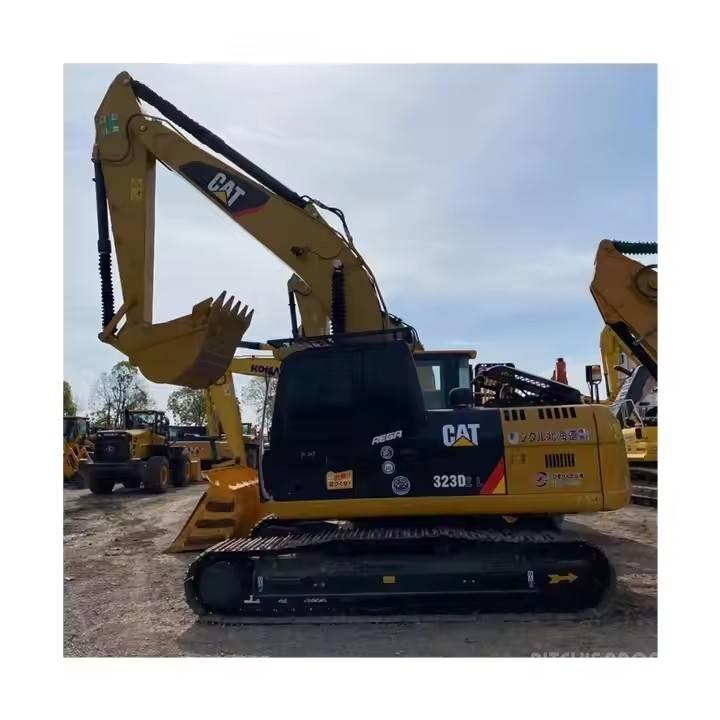 CAT 323 D2L Kāpurķēžu ekskavatori