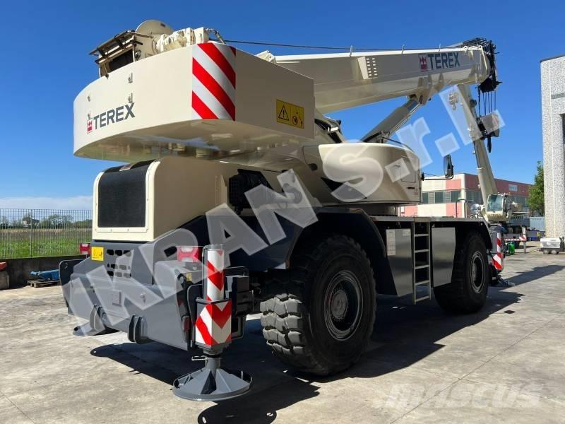 Terex Quadstar 1075L Celtņi nelīdzenām virsmām