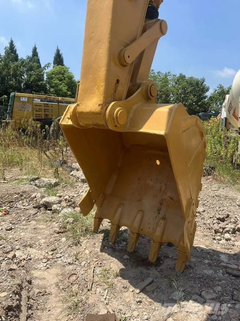 CAT 320 C L Kāpurķēžu ekskavatori