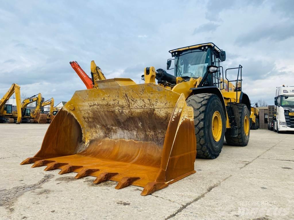CAT 972 Iekrāvēji uz riteņiem