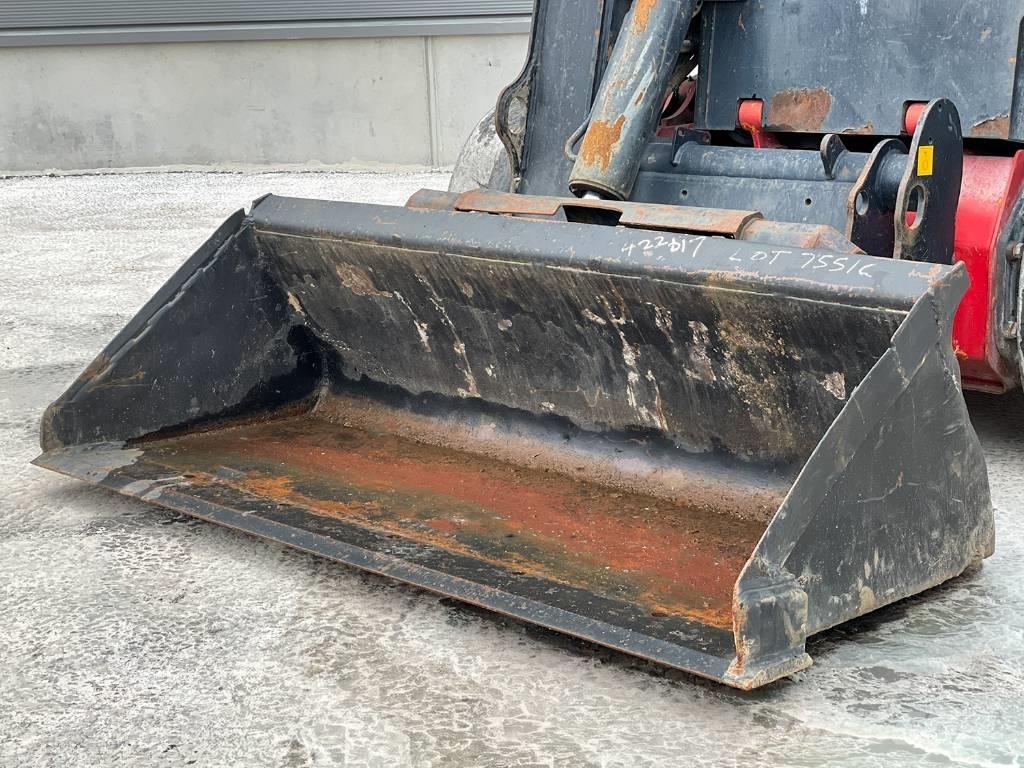 JCB R260 Lietoti riteņu kompaktiekrāvēji