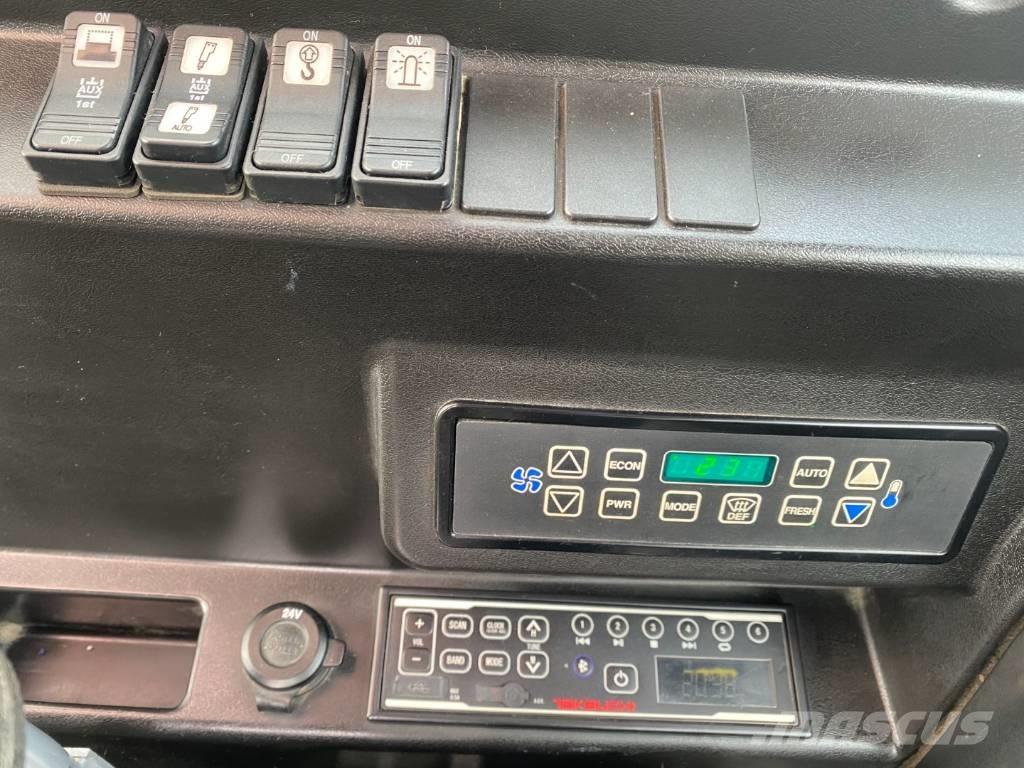 Takeuchi TB 2150 R Kāpurķēžu ekskavatori