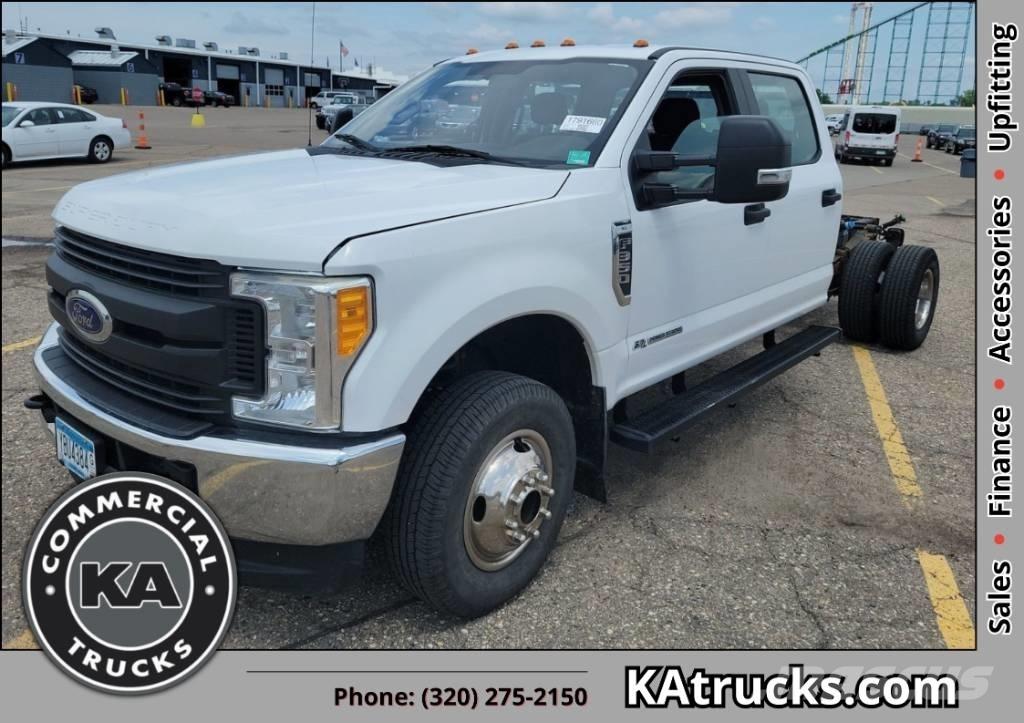 Ford F 350 XL SD Šasija ar kabīni