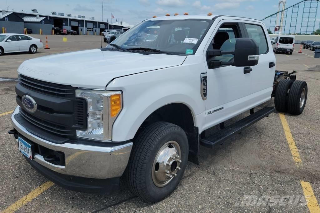 Ford F 350 XL SD Šasija ar kabīni