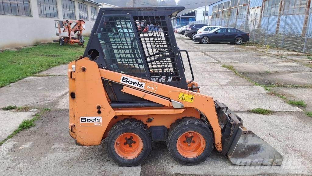 Bobcat s 70 Lietoti riteņu kompaktiekrāvēji