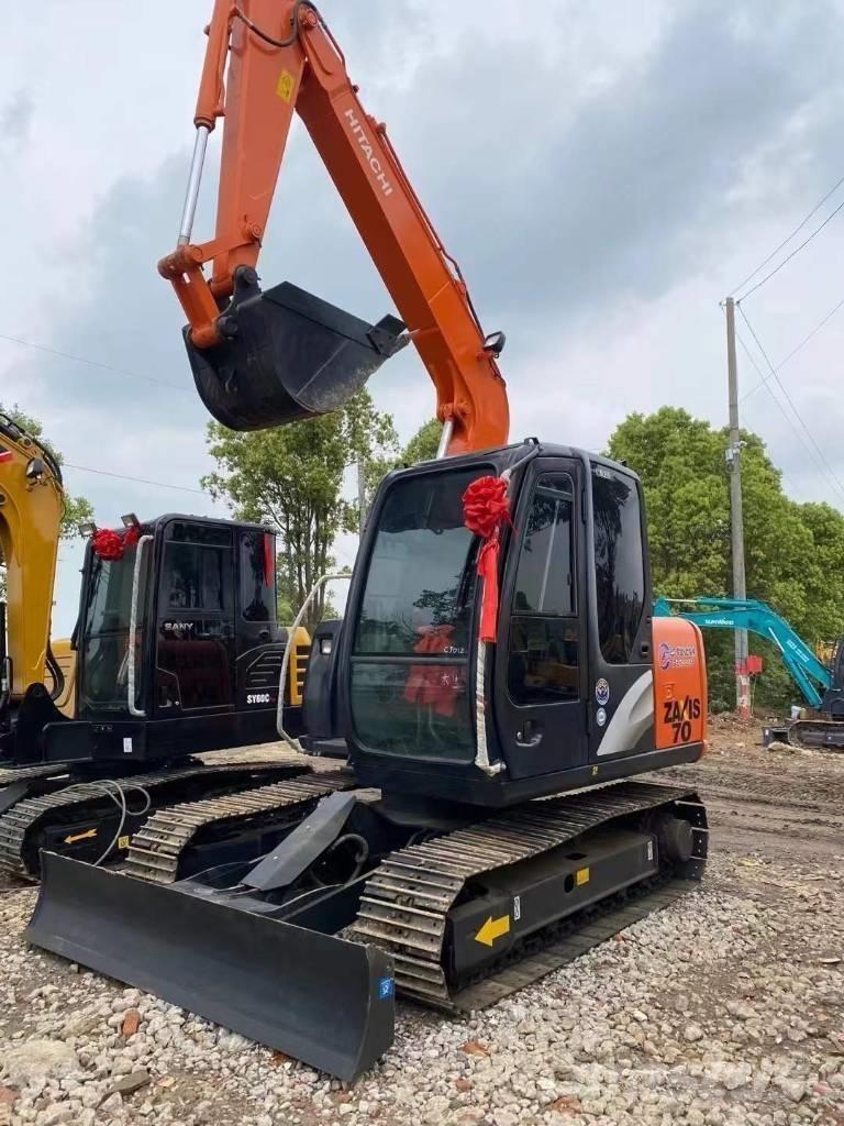 Hitachi Zaxis 70 Kāpurķēžu ekskavatori