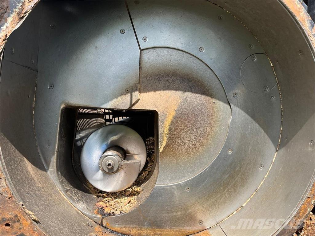 JENZ HEM 841 Koksnes šķeldotāji