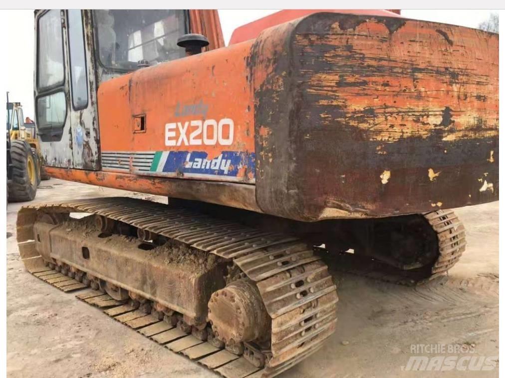 Hitachi EX 200-1 Kāpurķēžu ekskavatori