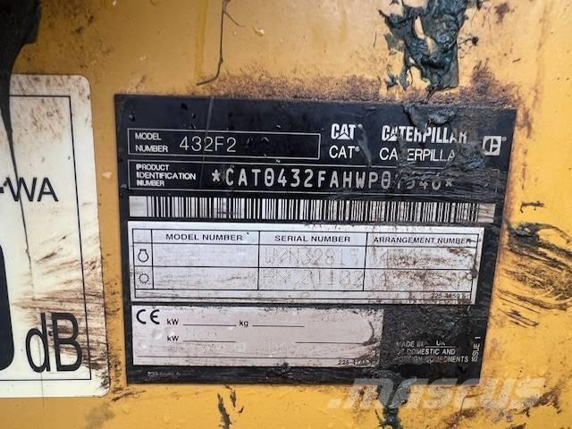 CAT 432 F Ekskavatori-iekrāvēji