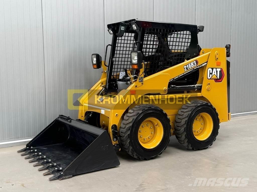 CAT 216 B3 Lietoti riteņu kompaktiekrāvēji
