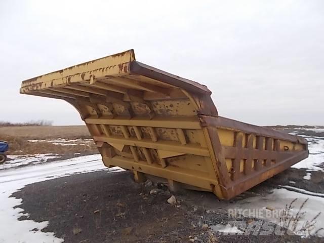 CAT 777B Karjeras kravas automašīnas