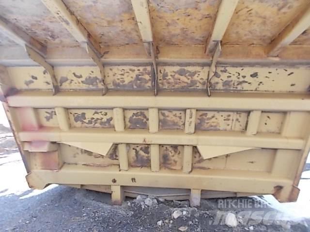 CAT 777B Karjeras kravas automašīnas