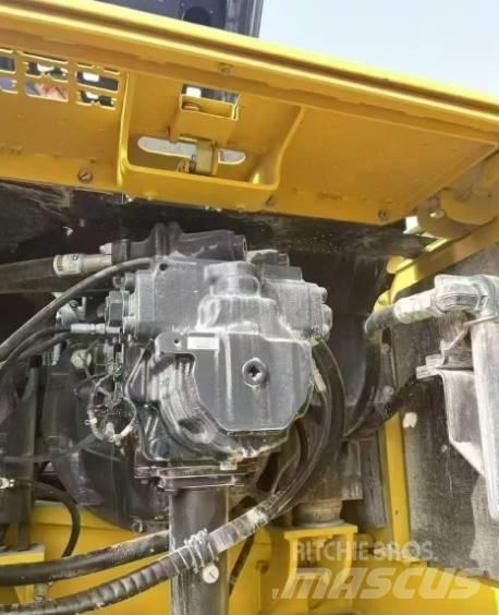 Komatsu 360-8MO Kāpurķēžu ekskavatori