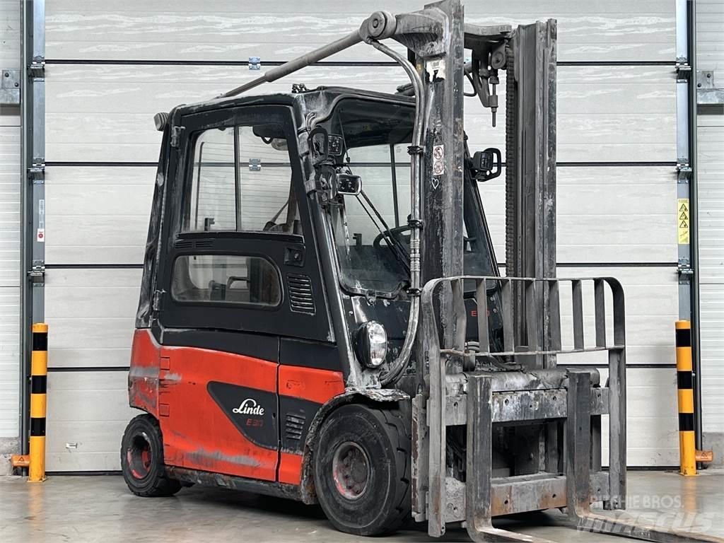 Linde E30L-01 Elektriskie iekrāvēji