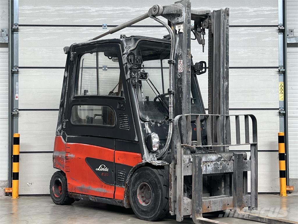 Linde E30L-01 Elektriskie iekrāvēji
