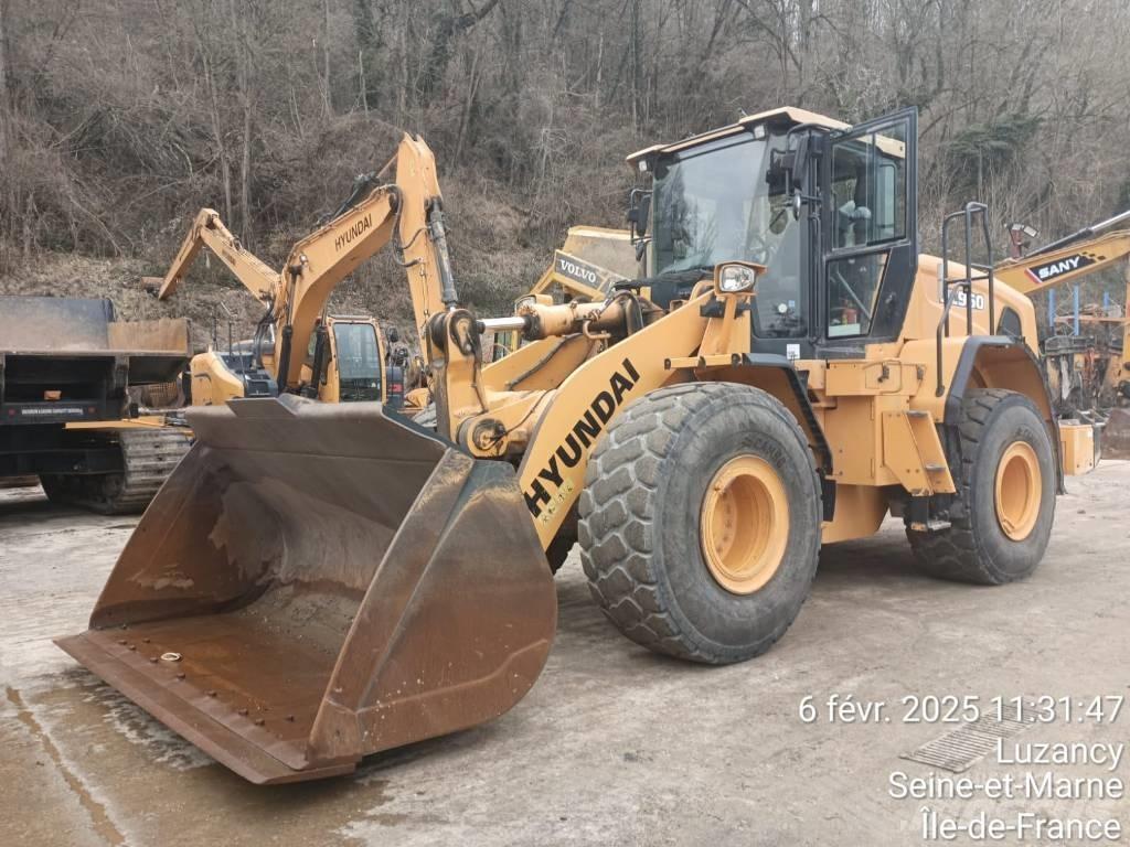Hyundai HL 960 Iekrāvēji uz riteņiem