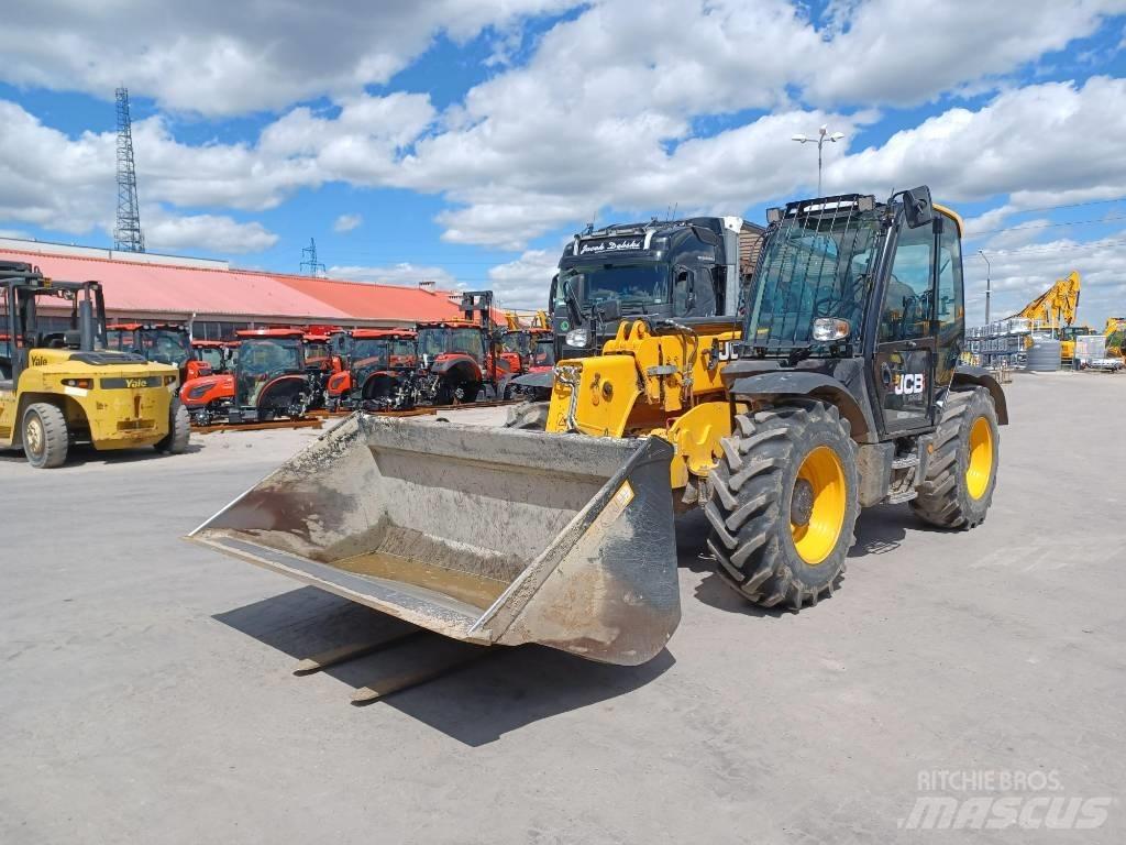 JCB 535-95 Teleskopiskie manipulatori