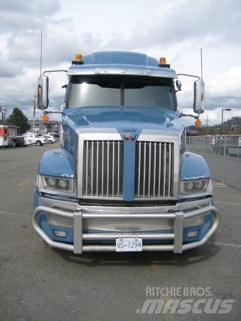Western Star 5700 XE Vilcēji