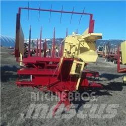 New Holland 1033 Cits lopbarības novācēju, kombainu aprīkojums