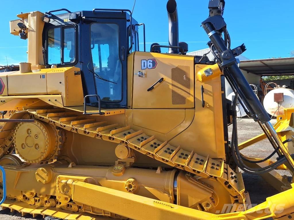 CAT D 6 T Kāpurķēžu buldozeri