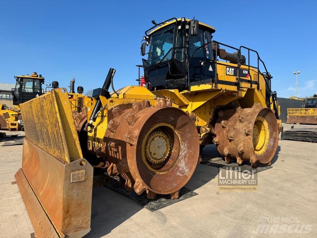CAT 826K Atkritumu preses