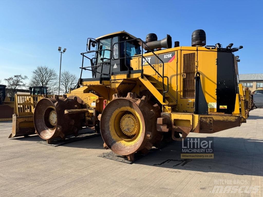 CAT 826K Atkritumu preses