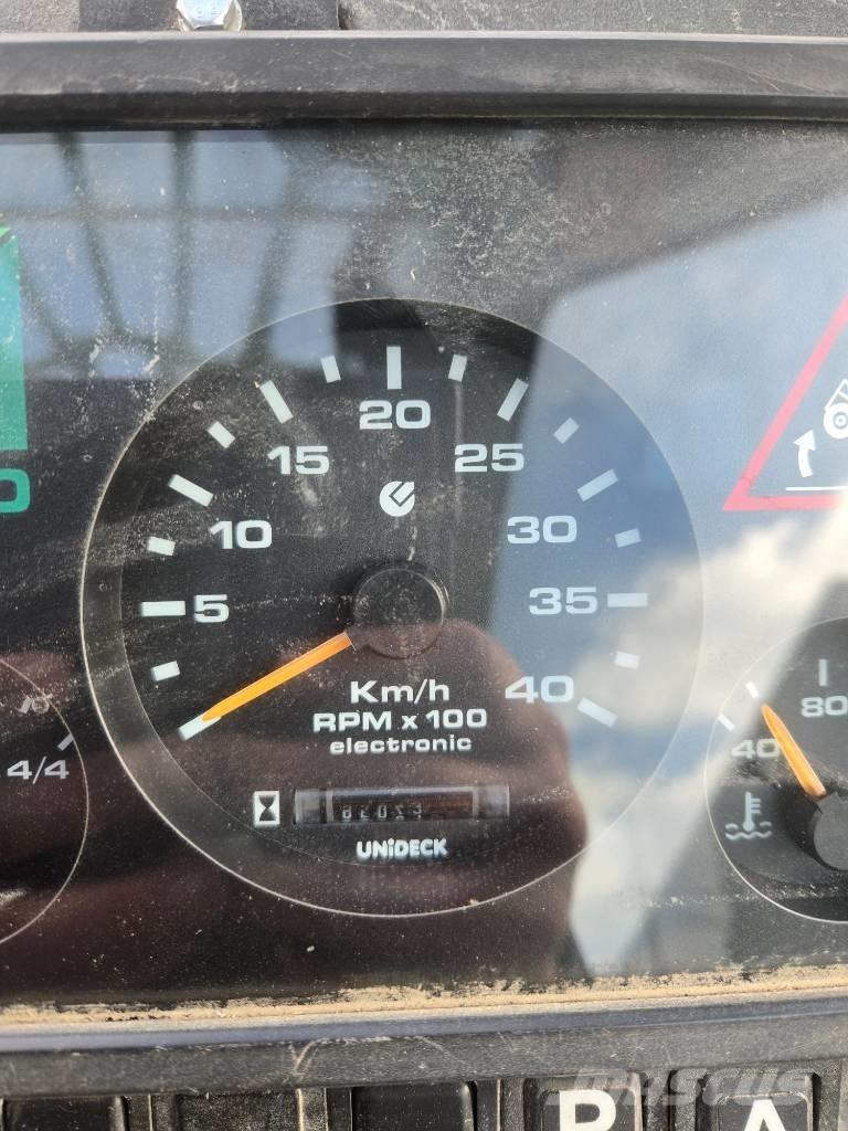 Merlo P 40.7 CS Teleskopiskie manipulatori