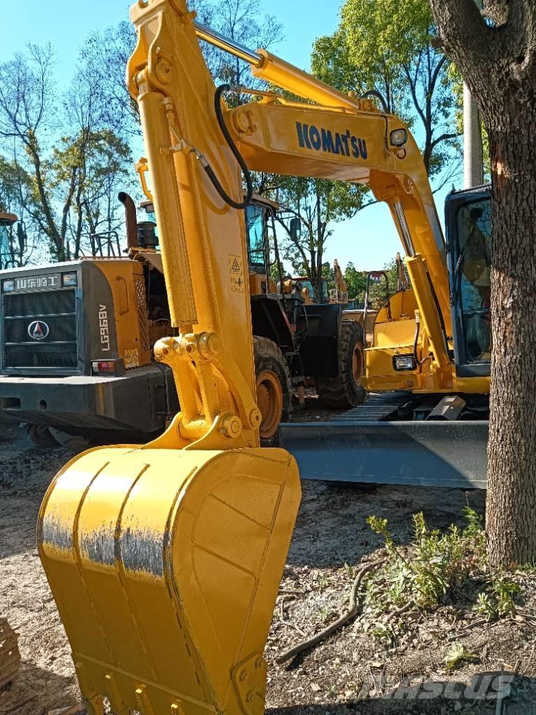 Komatsu PC 70 Vidēja lieluma ekskavatori 7 t - 12 t