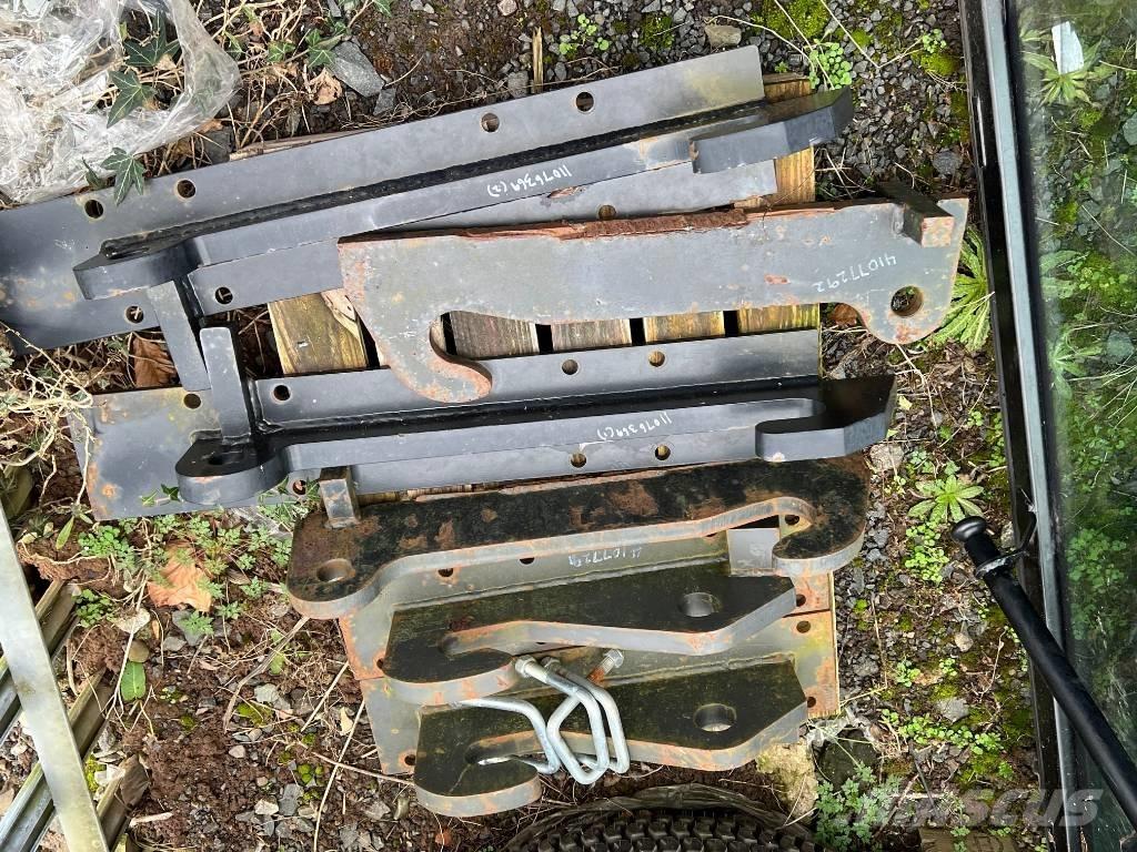 Fendt PICK UP HITCH Cits traktoru papildaprīkojums