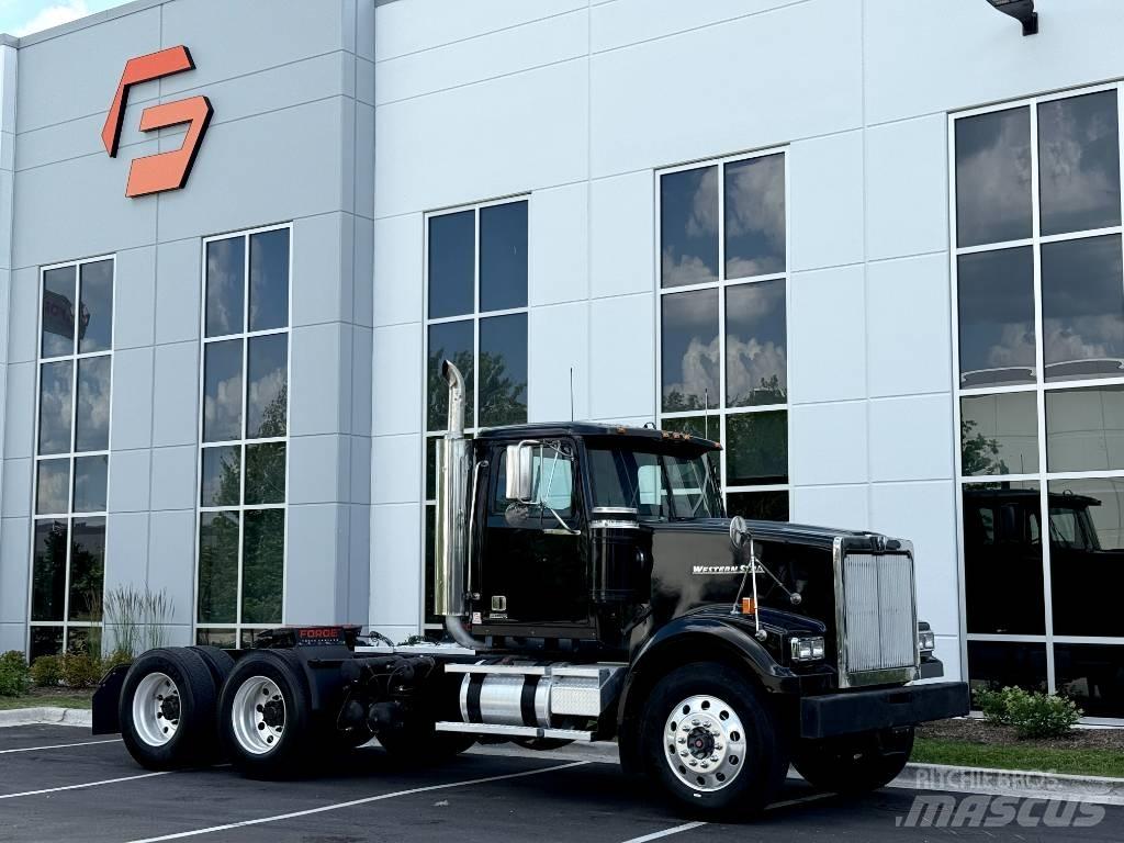 Western Star 4900 Vilcēji