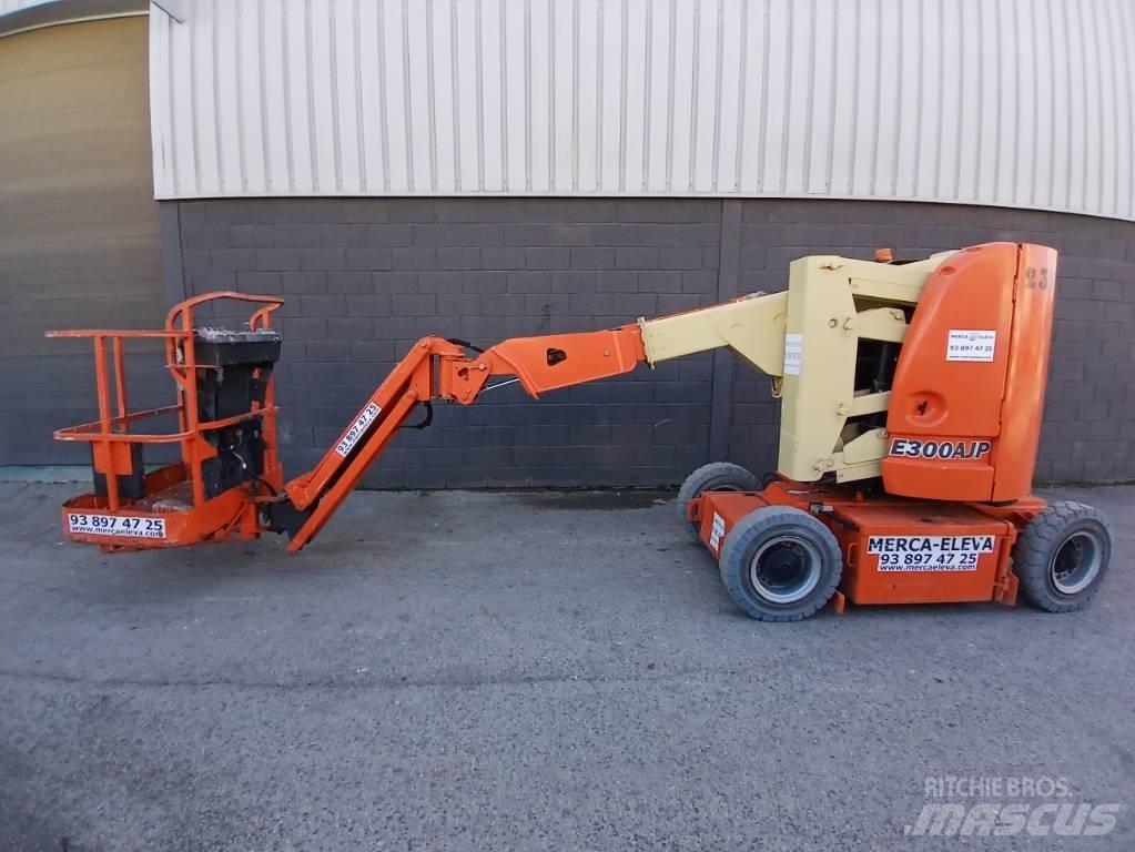 JLG E300AJP Strēles pacēlāji