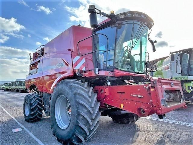 Case IH AF 8240 Ražas novākšanas kombaini
