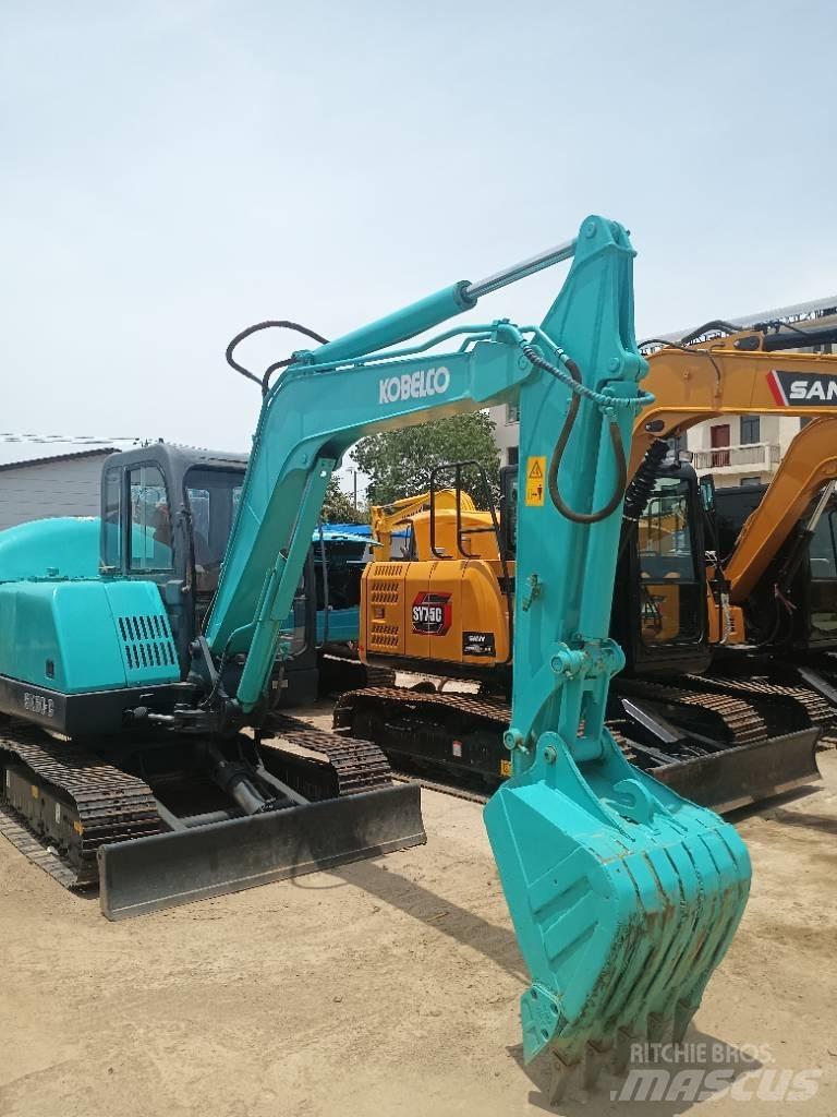 Kobelco SK 60 Kāpurķēžu ekskavatori