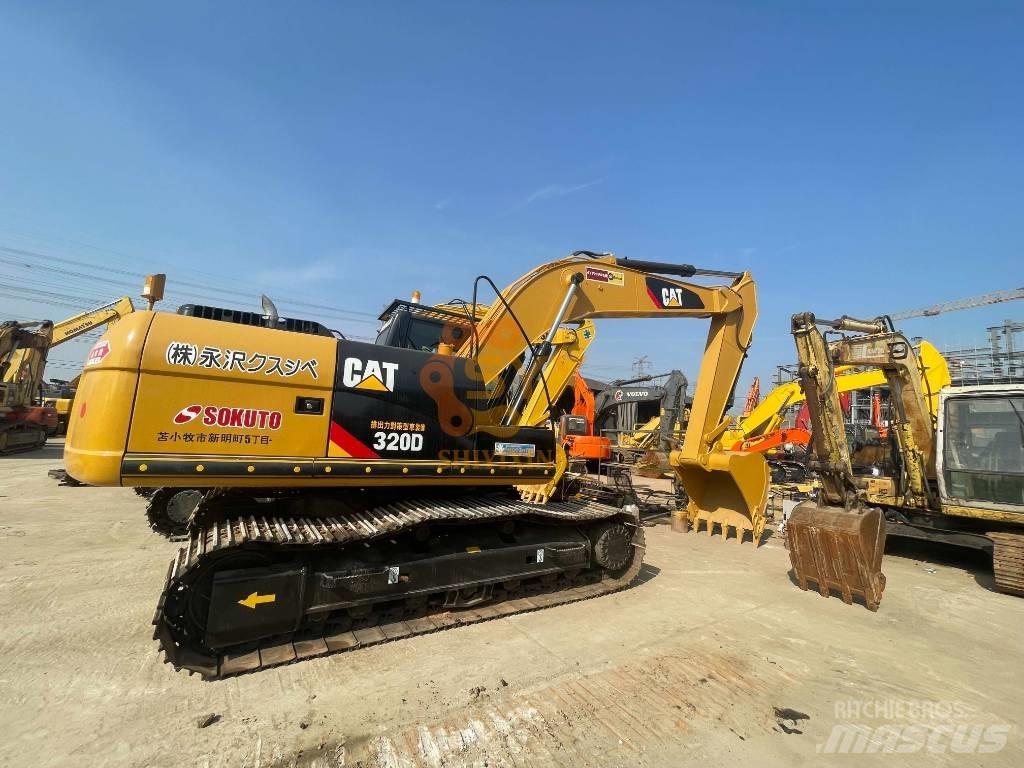 CAT 326 D2 Kāpurķēžu ekskavatori