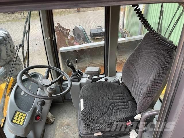Volvo L30B PRO Iekrāvēji uz riteņiem