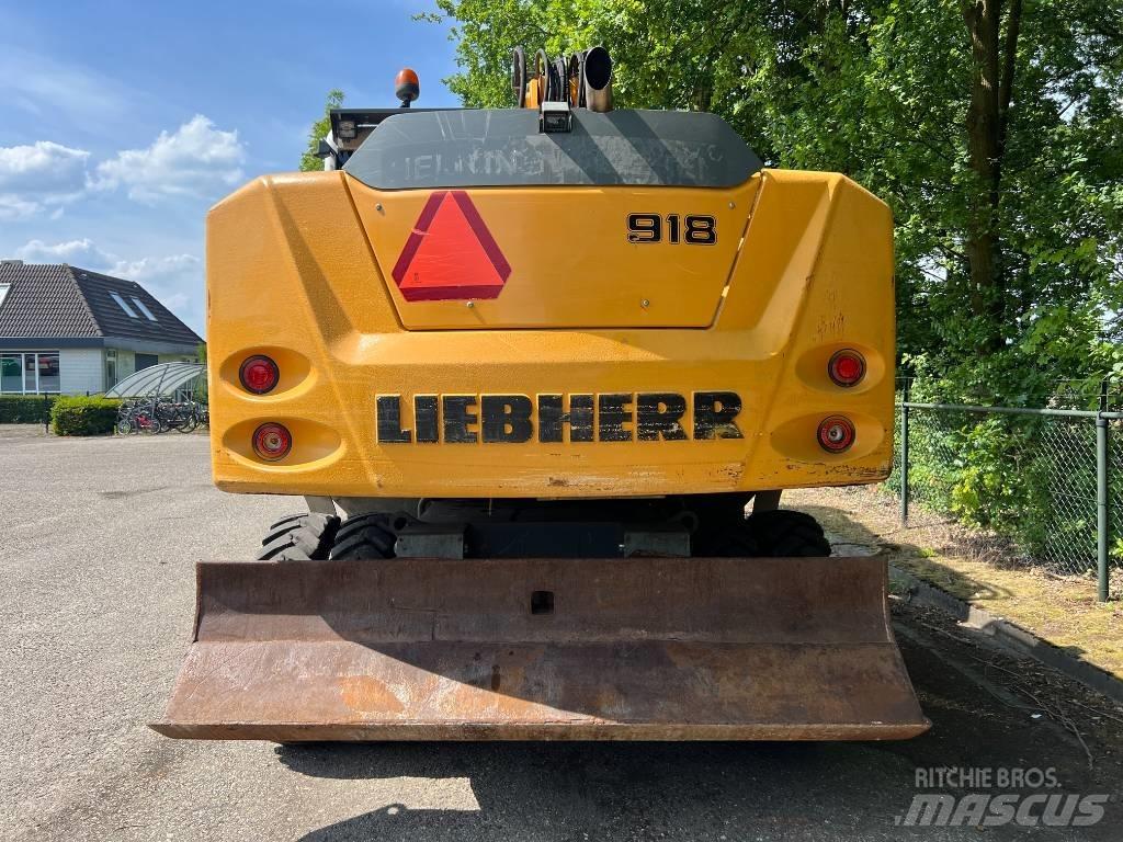 Liebherr A 918 Ekskavatori uz riteņiem