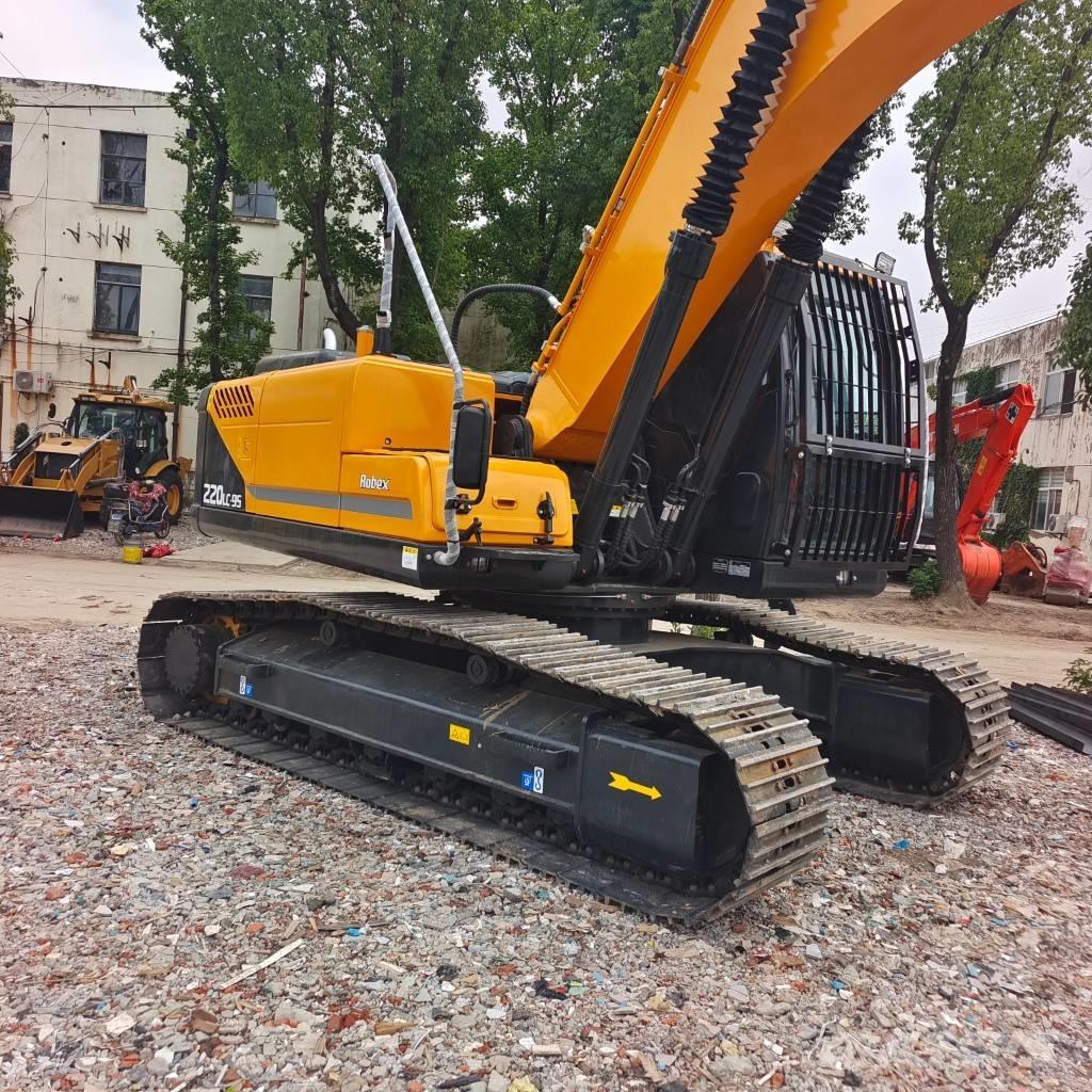 Hyundai 220 LC-9S Kāpurķēžu ekskavatori