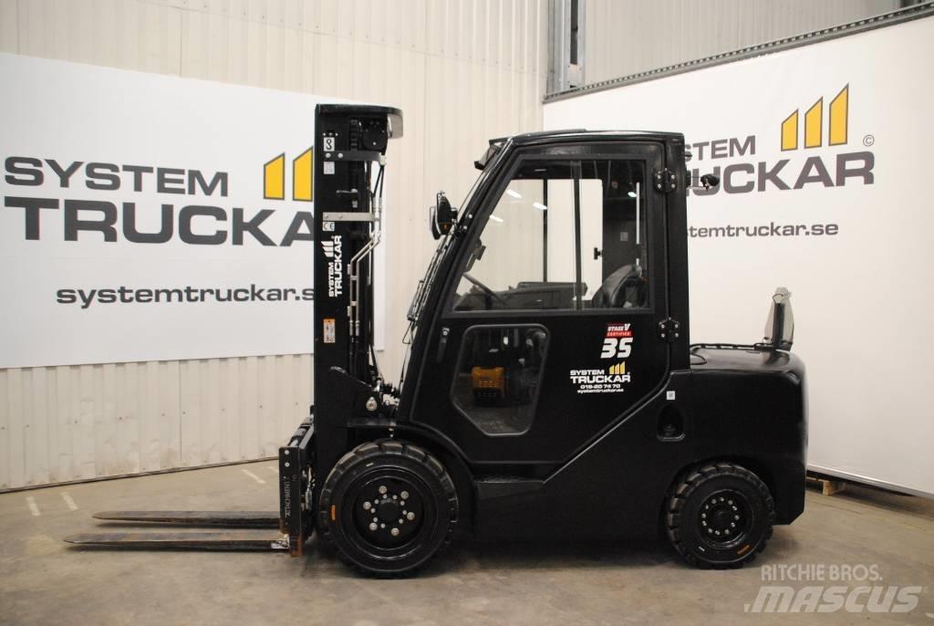 Hangcha CPCD35 Tehnika ar dīzeļa dzinēju
