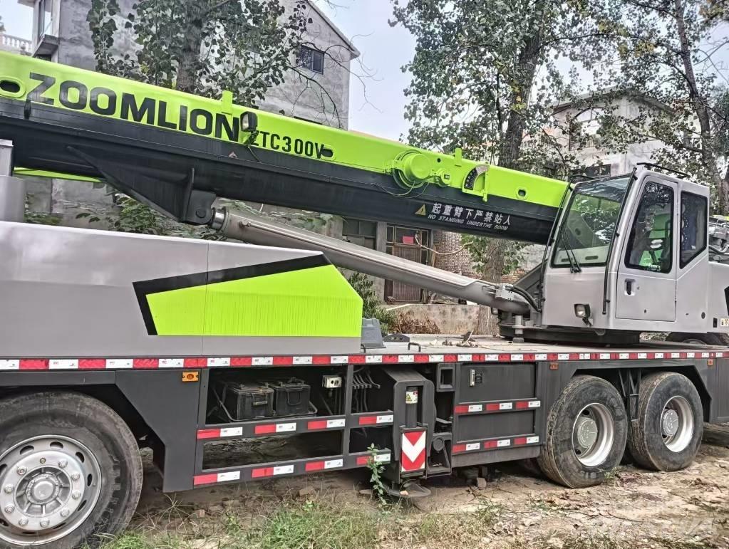 Zoomlion 300 Torņa krāni