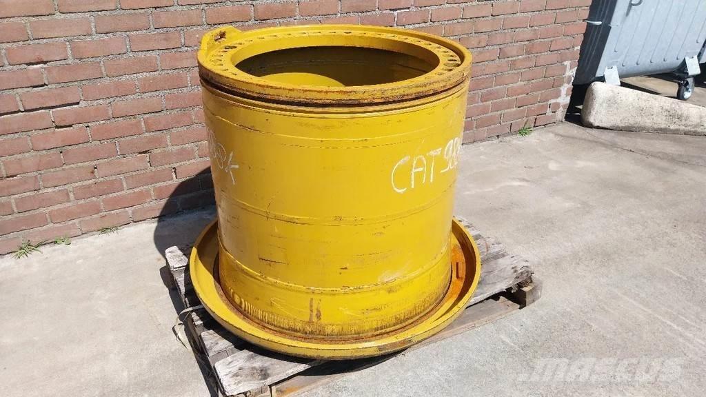 CAT 988 rim Riepas, riteņi un diski