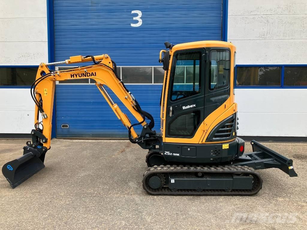 Hyundai R25Z-9AK Mini ekskavatori < 7 t