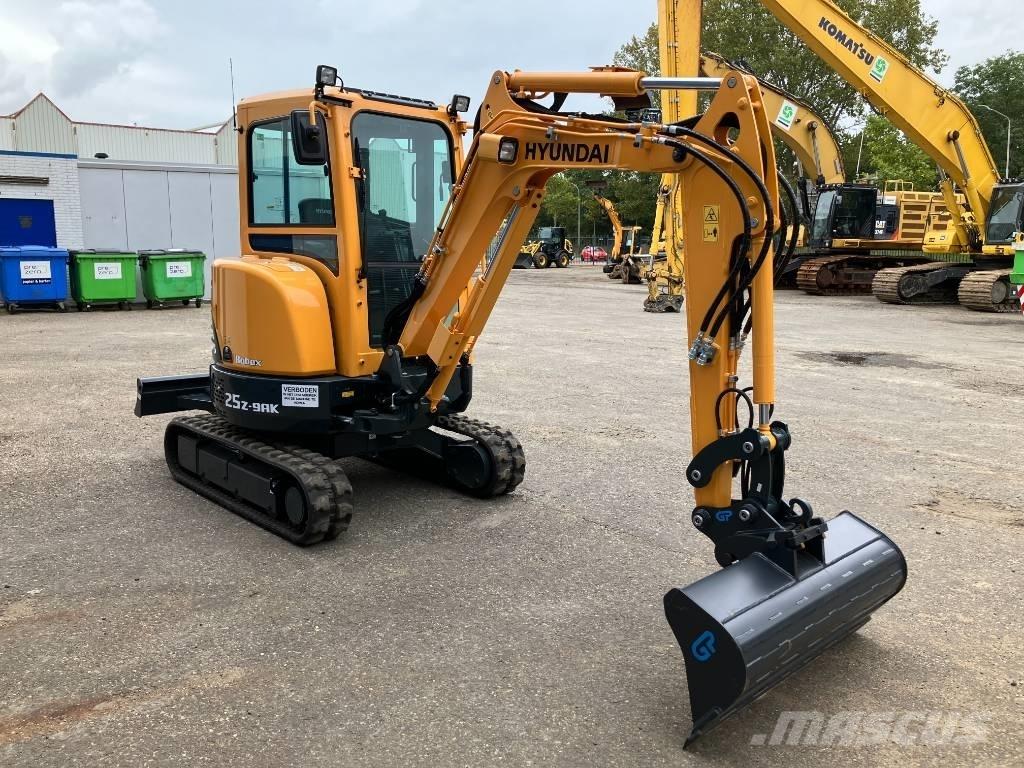 Hyundai R25Z-9AK Mini ekskavatori < 7 t