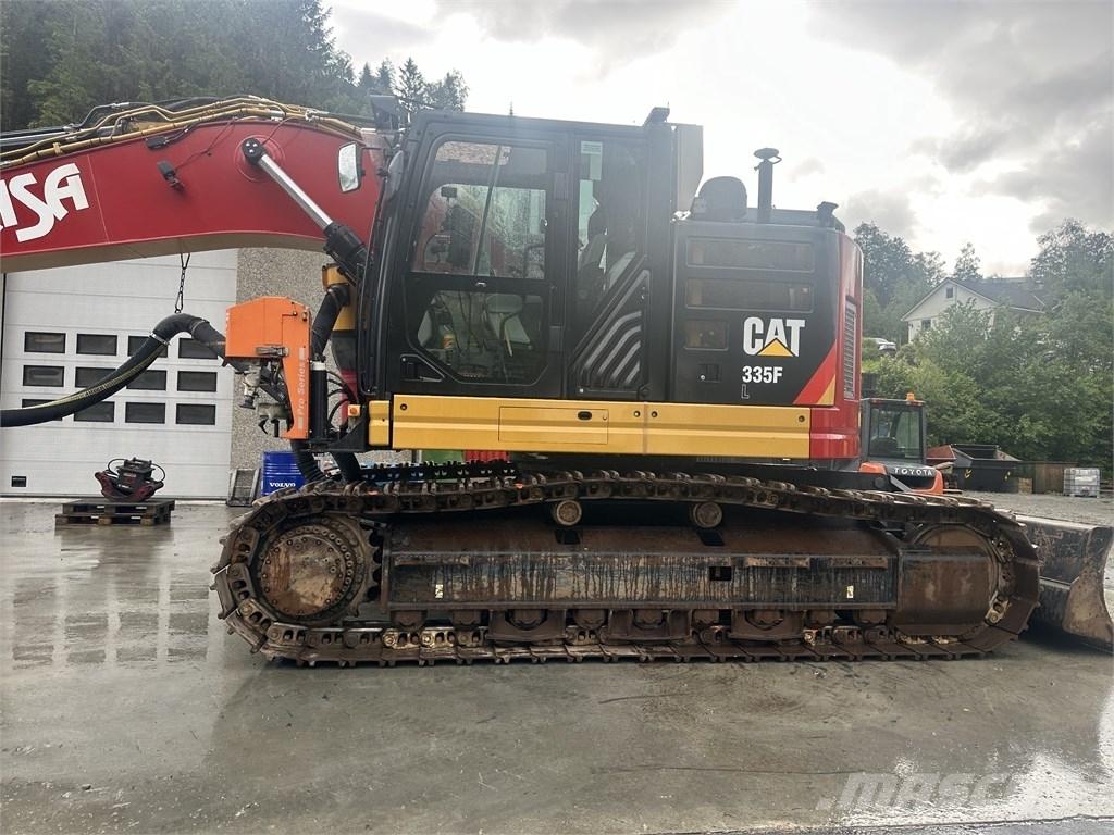 CAT 335 F L Urbji