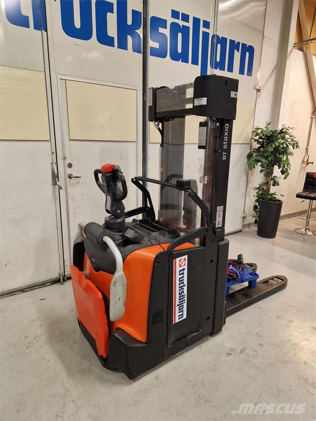 Toyota SPE160L Pašgājēji krautnētāji