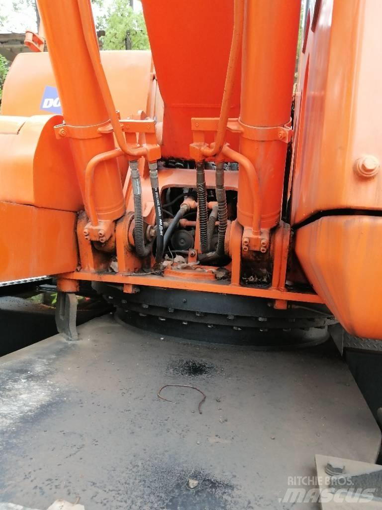 Doosan DH 150 W-7 Kāpurķēžu ekskavatori